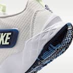 Nike Team Hustle D 12 Older Kids' Basketball Shoes