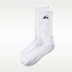 NikeSKIMS 2.0 ウィメンズ Dri-FIT ピラティス グリップ クルーソックス (1足)