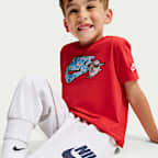 Playera con gráfico infantil Nike