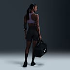 Bra deportivo con almohadilla de media sujeción para mujer Nike Swoosh
