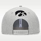 Gorra universitaria Nike ajustable para hombre Iowa On-Field Primetime Rise