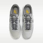 Tenis para hombre Nike Air Force 1 ’07 LX Vibram