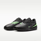 Nike Phantom 6 Low Academy Indoor/Court Soccer Shoes