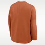 Playera de manga larga universitaria Nike Therma-FIT para hombre Texas Sideline Coaches
