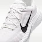 Tenis de correr en pavimento para mujer Nike Quest 7
