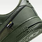 รองเท้าผู้ชาย Nike Air Force 1 Low '07