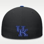 Gorra universitaria Nike Dri-FIT ajustada para hombre Kentucky Pro