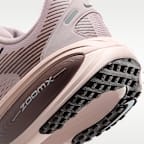 Chaussure de running sur route Nike Vomero 18 pour femme