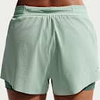 Löparshorts 2-i-1 Nike Swift Dri-FIT med medelhög midja för kvinnor