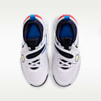 Nike Team Hustle D 11 Older Kids' Basketball Shoes