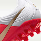 Tacos de fútbol de corte low para pasto artificial Nike Tiempo Maestro Academy