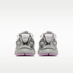 Nike V5 RNR Women's Shoes with Reflective Design Accents