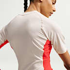 Playera interior deportiva de manga corta Dri-FIT para mujer Nike ACG "Wildsee"