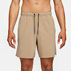 Shorts versátiles Dri-FIT de 18 cm sin forro para hombre Nike Unlimited