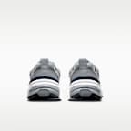 나이키 V2K 런 남성 신발