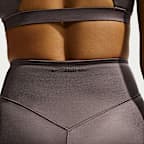 Leggings de cintura alta de 66 cm para mujer NikeSKIMS Satin Shine