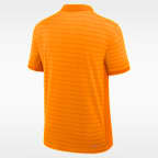 Polo universitario Nike Dri-FIT para hombre Tennessee Sideline Victory Stripe