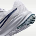 Tenis de correr en pavimento para mujer Nike Run Defy