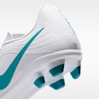 Nike Jr. Tiempo Maestro Club Low-Top Fußballschuh für verschiedene Böden (ältere Kinder)