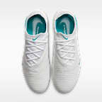 Nike Phantom 6 Low Elite Fußballschuh für weichen Rasen