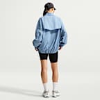 Chamarra ligera con protección UV oversized para mujer Nike Sportswear