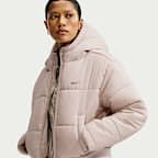 Ledig huvjacka Nike Sportswear Classic Puffer Therma-FIT för kvinnor