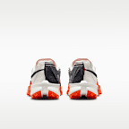 Sapatilhas de running em trilhos Nike Kiger 10