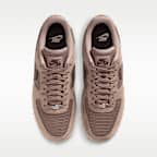 Nike エア フォース 1 '07 LV8 メンズシューズ