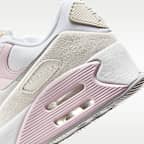 รองเท้าผู้หญิง Nike Air Max 90 LV8