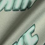 ナイキ エレメンタル キッズバックパック (20L)