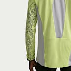 Langærmet Nike Stride Dri-FIT Winterized-løbeoverdel til mænd