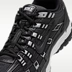 รองเท้า Nike P-6000