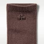 NikeSKIMS Women's Dri-FIT Pilates Grip Crew Socks (1 Pair)