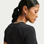 Nike Sportswear Chill Knit Women's Slim Cropped Top