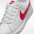 ナイキ コート ロイヤル ウィメンズシューズ