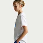 Nike Sportswear Older Kids' T-Shirt