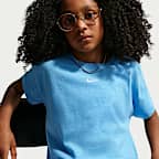 Playera para niña talla grande Nike Sportswear Essential