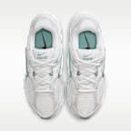 Nike V5 RNR Women's Shoes with Reflective Design Accents