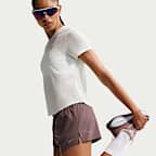 Shorts de correr Dri-FIT de tiro medio de 7 cm con forro de ropa interior para mujer Nike Swift