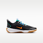 Tenis para cancha cubierta para niños grandes Nike Omni Multi-Court