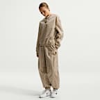 Pants de tenis de tiro medio holgados para mujer NikeCourt Court Collection