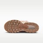 Nike V5 RNR Women's Shoes with Reflective Accents