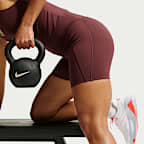 Nike Universa Mallas cortas de 13 cm y talle alto sin costuras delanteras - Mujer