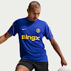 Chelsea FC Strike Men's Nike Soccer Dri-FIT Short-Sleeve Top