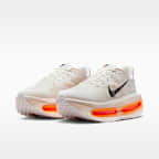 รองเท้าวิ่งโร้ดรันนิ่ง Nike Vomero Premium