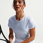 Playera de tennis de manga corta Nike Victory Dri-FIT para mujer