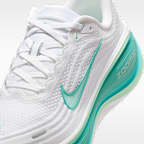 Nike Vomero Plus Women's Road Running Shoes (Extra Wide)
