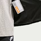Chelsea F.C. Older Kids' Nike Football Synthetic-Fill Hooded Jacket