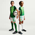 Shorts de fútbol Nike Dri-FIT Replica de Nigeria visitante 2026 Stadium para niños talla grande