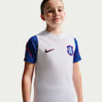 Chelsea F.C. Strike Third Older Kids' Nike Football Dri-FIT Short-Sleeve Top